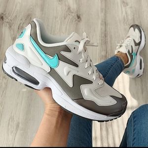Nike air max 2 light sneakers